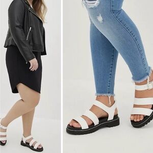 TORRID 9(WW) CHUNKY LUG SOLE SANDAL size 9WW